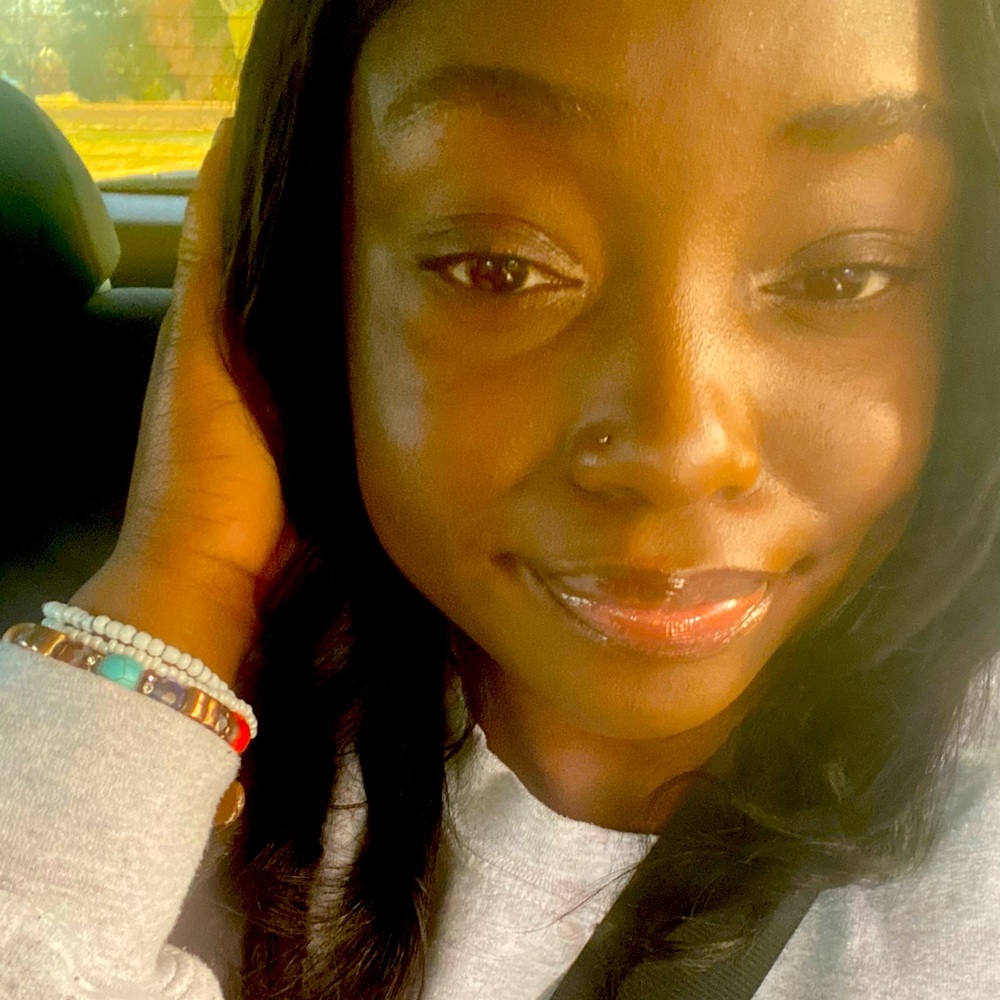 Meet your Posher, Janaiysha